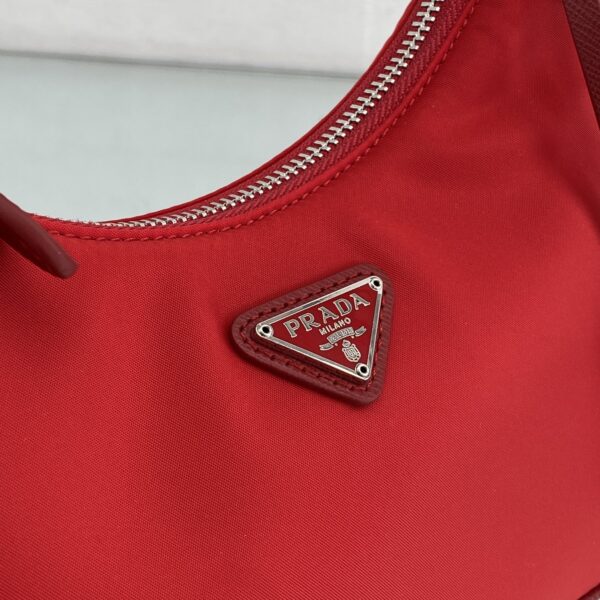 Prada Re-Edition 2005 Re-Nylon Mini Bag Red For Women, Women's Bags 8.6in/22cm