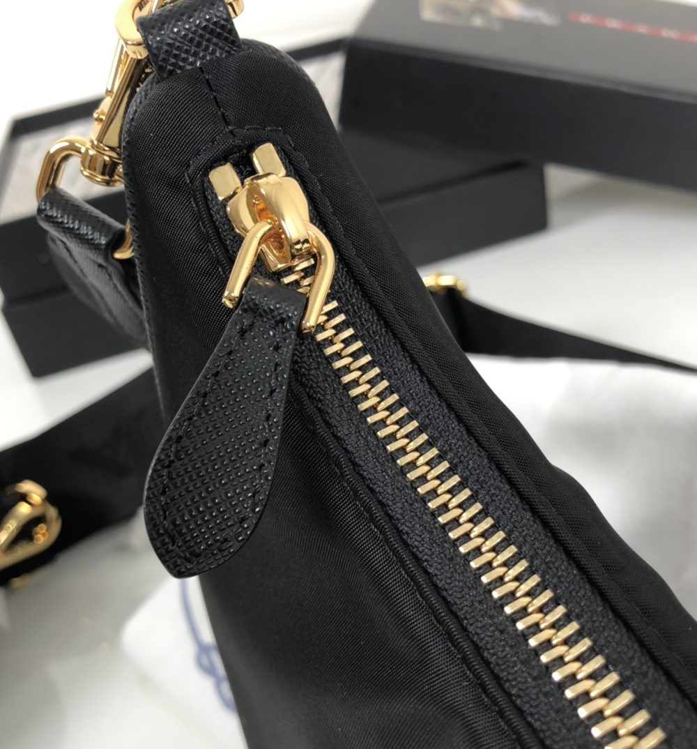 Prada Re-Edition 2005 Saffiano Bag Black For Women, Women's Bags 8.6in/22cm 1BH204_NZV_F0632_V_V2M