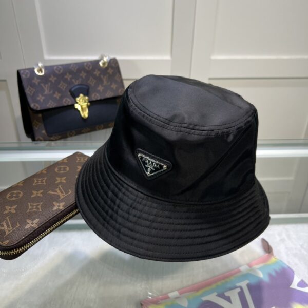 Prada Re-Nylon Bucket Hat Black Prada Hat 1HC137_2DMI_F0002