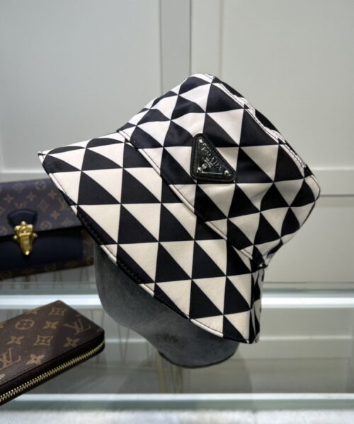 Prada Re-Nylon Bucket Hat Black/White Prada Hat
