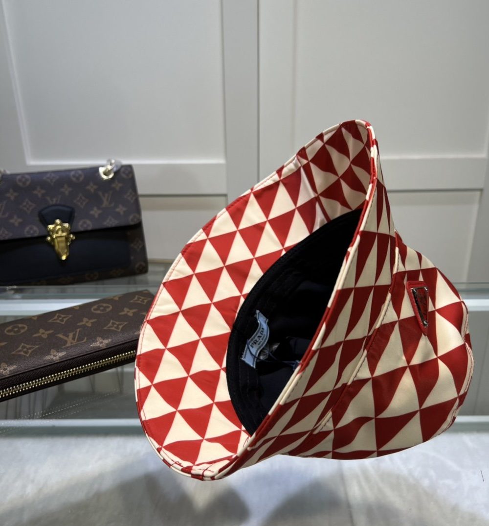 Prada Re-Nylon Bucket Hat Red/White Prada Hat