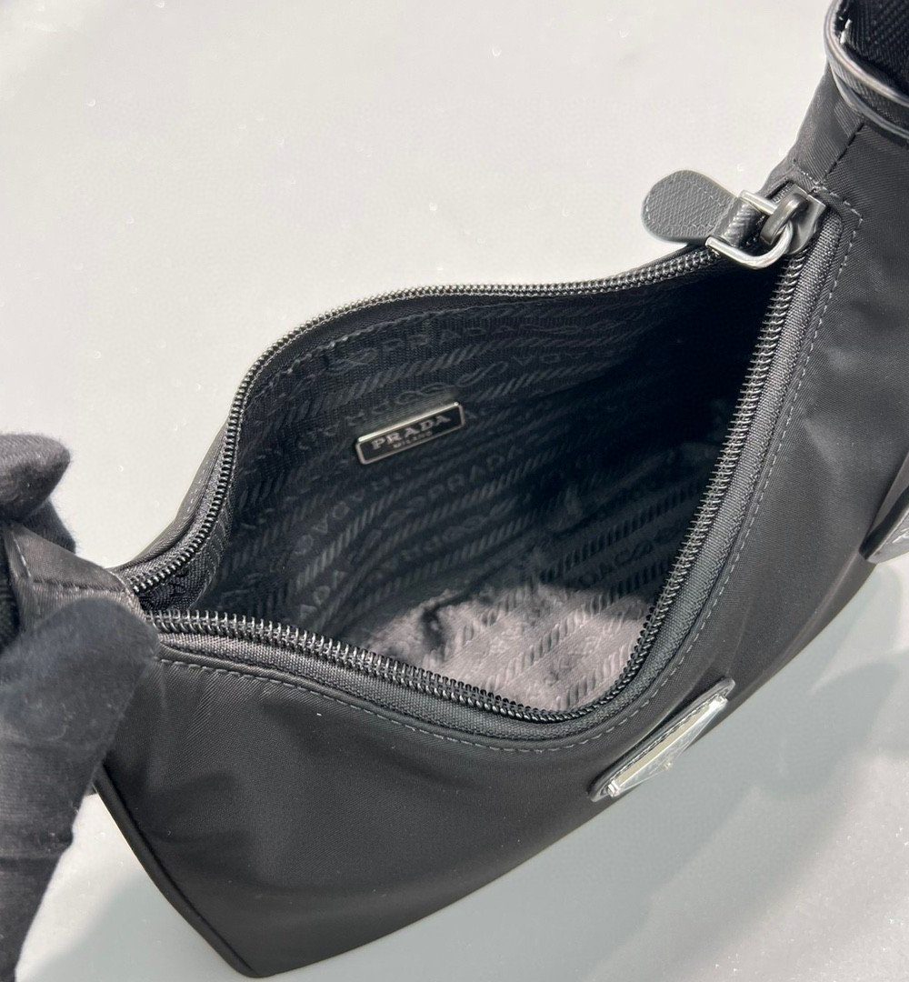 Prada Re-Nylon Re-Edition 2000 Mini-Bag Black For Women, Women's Bags 8.6in/22cm 1NE515_RDH0_F0002