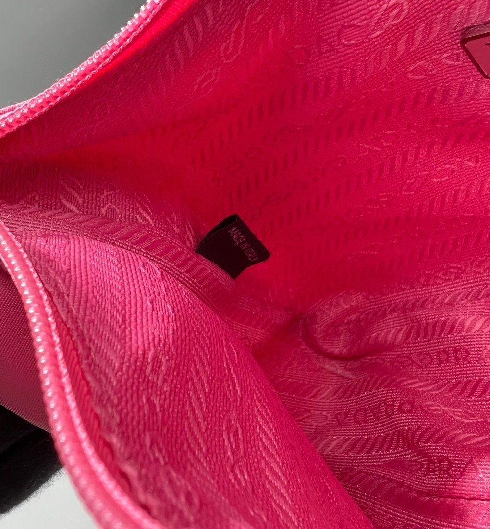 Prada Re-Nylon Re-Edition 2000 Mini-Bag Dark Pink For Women, Women's Bags 8.6in/22cm