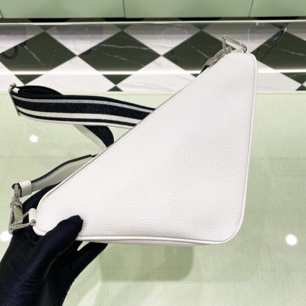 Prada Saffiano Triangle Bag White For Women, Women's Bags 11in/28cm 2VH155_2FAD_F0009_V_OOO