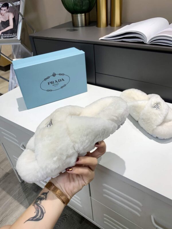 Prada Shearling Sandals White For Women 0.8in/20mm PRD 