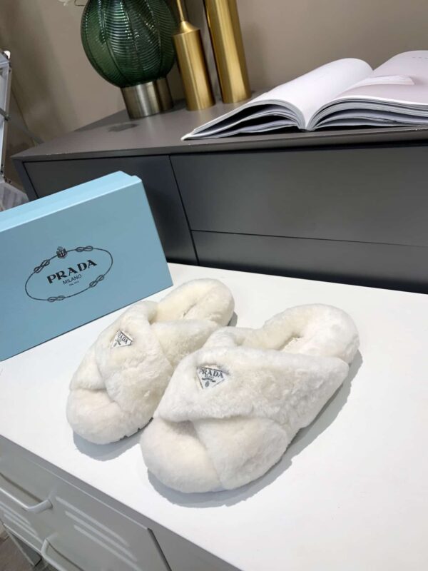 Prada Shearling Sandals White For Women 0.8in/20mm PRD 