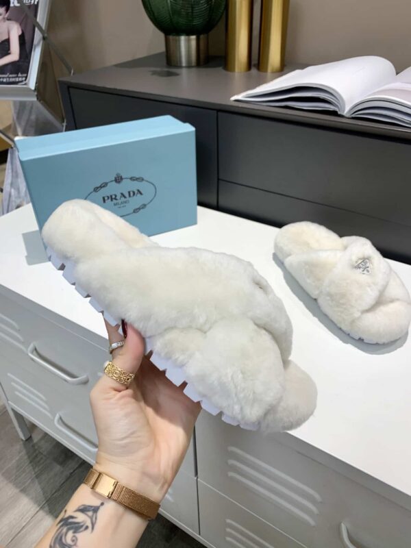 Prada Shearling Sandals White For Women 0.8in/20mm PRD 