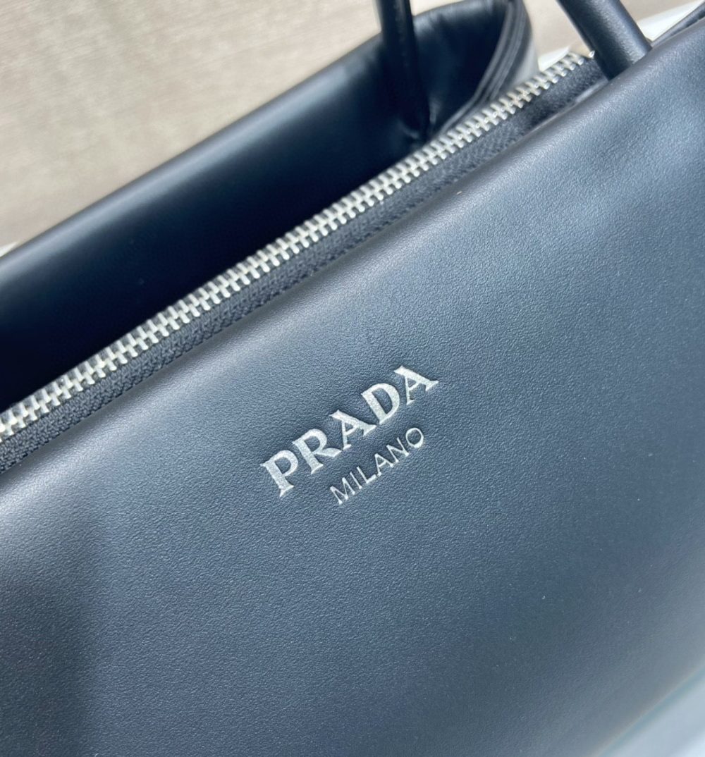 Prada Small Bag Black For Women, Women's Bags 9.8in/25cm 1BA368_2DDJ_F0002_V_OOO