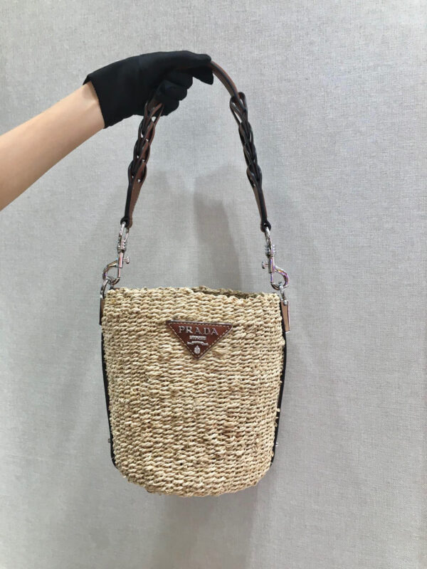 Raffia Straw Bucket Bag In Beige For Women 9.8in/ 25cm