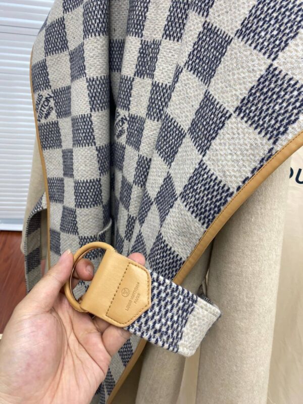 Reversible Damier Azur Hooded Wrap Coat Beige For Women 1A9L0R