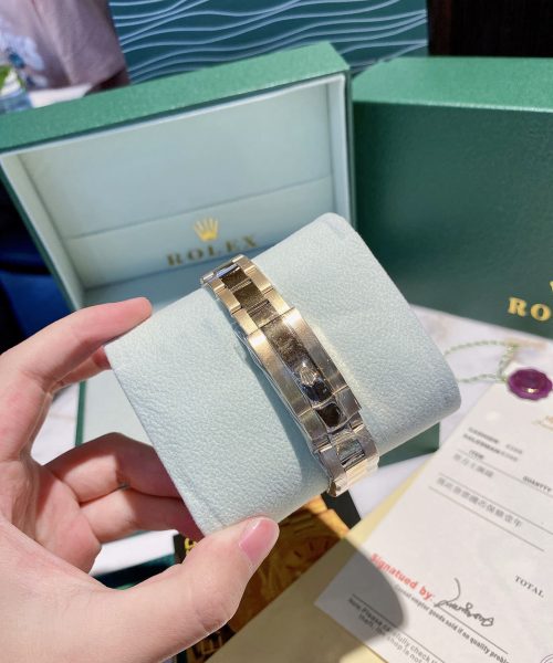 RL012 - OYSTER PERPETUAL DATE JUST 31mm Watch