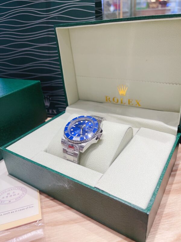 RL038 - Oyster Perpetual Date - 39mm Watch
