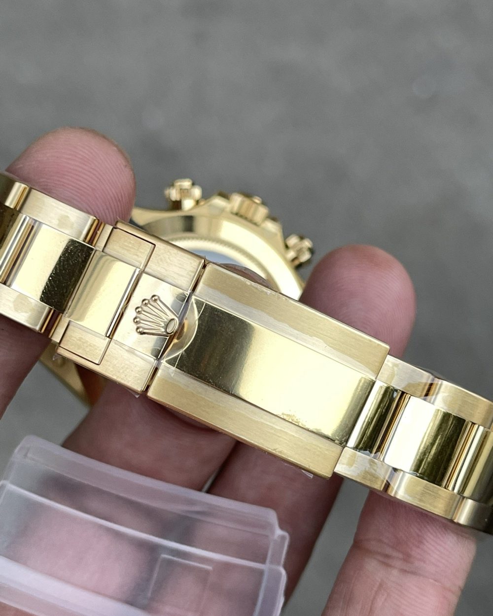 Rolex Cosmograph Daytona 40mm Gold Toned For Men Green Dial Gold Case And Bracelet 1454244