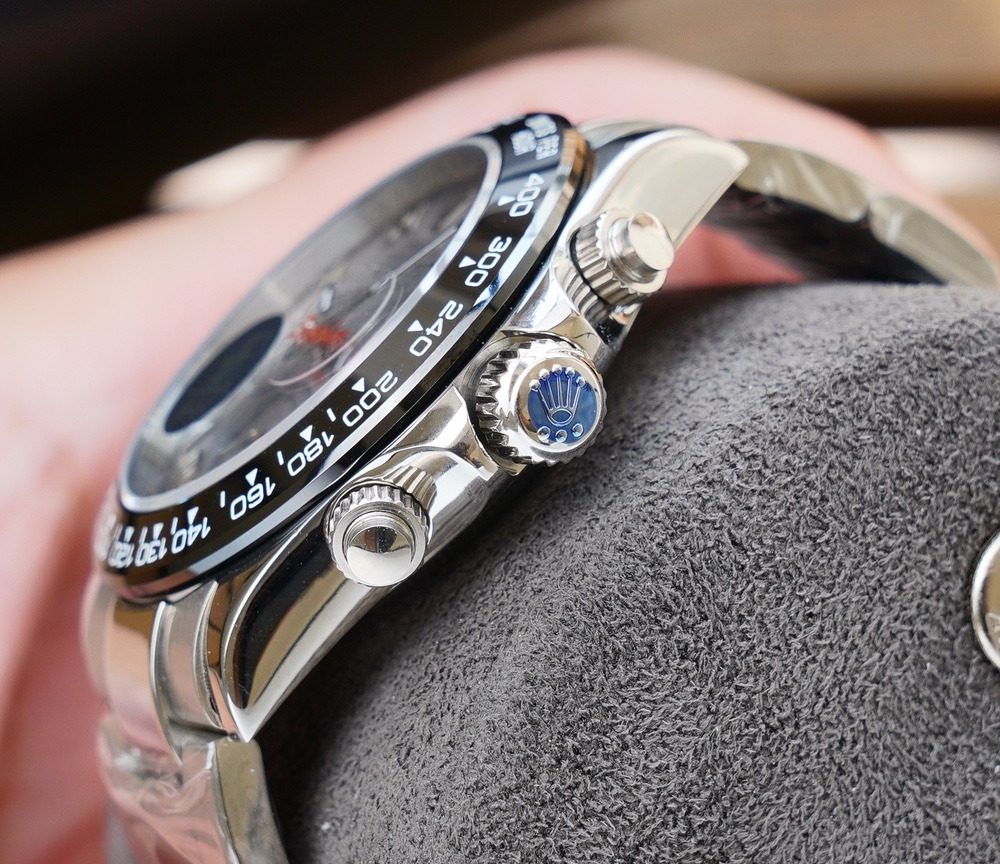 Rolex Cosmograph Daytona 40mm Silver Toned For Men 116515LN