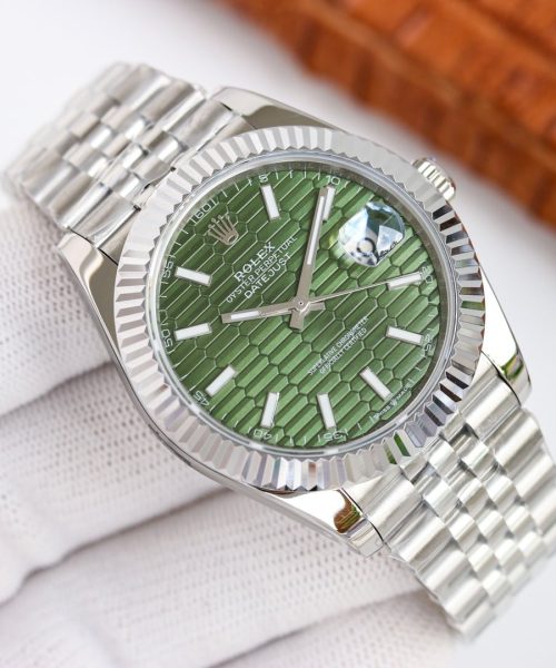 Rolex Datejust 41mm Oyster Perpetual Silver Toned For Men 126300