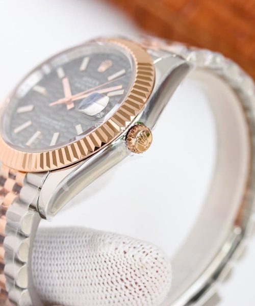 Rolex Datejust 41mm Oyster Perpetual Silver Toned For Men 126331