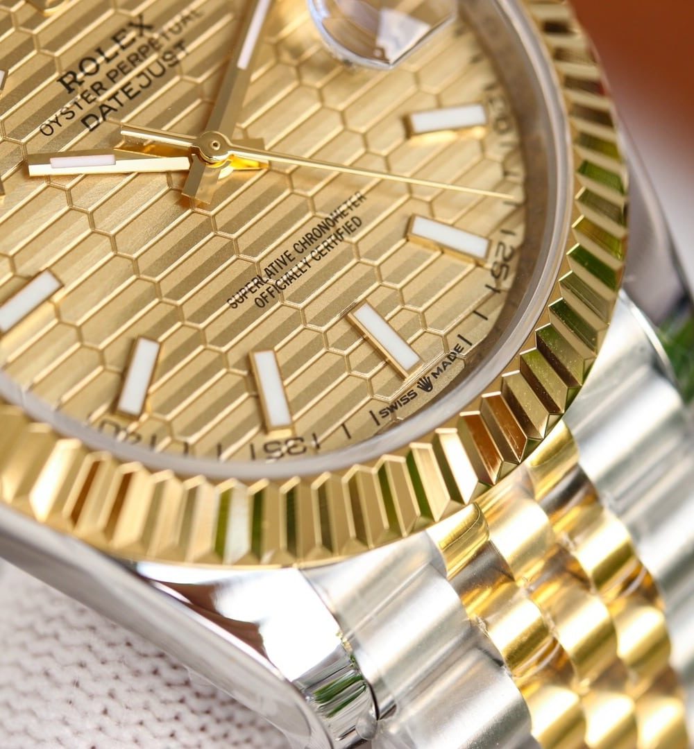 Rolex Datejust 41mm Oyster Perpetual Silver Toned For Men 126333