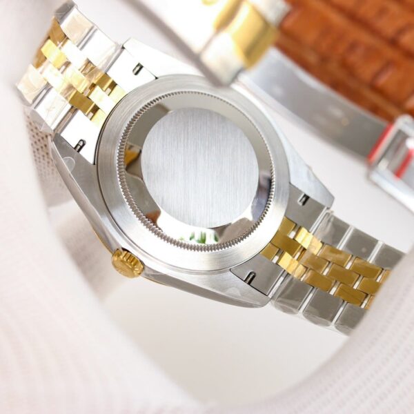 Rolex Datejust 41mm Oyster Perpetual Silver Toned For Men 126333