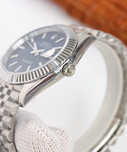 Rolex Datejust 41mm Oyster Perpetual Silver Toned For Men 126334