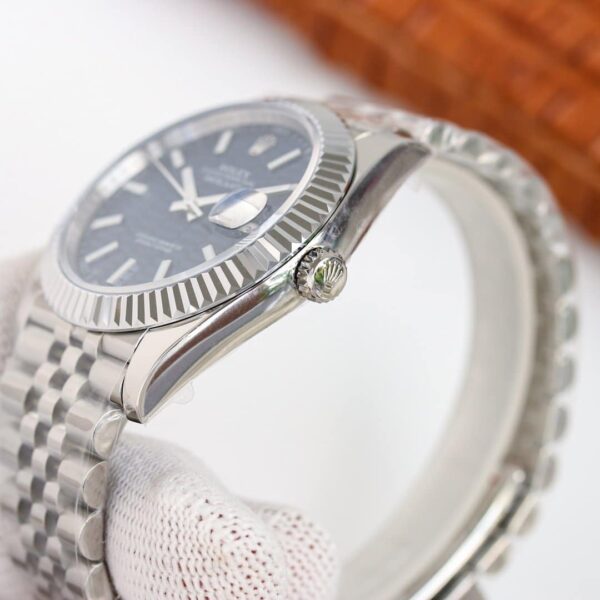 Rolex Datejust 41mm Oyster Perpetual Silver Toned For Men 126334