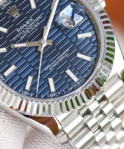 Rolex Datejust 41mm Oyster Perpetual Silver Toned For Men 126334