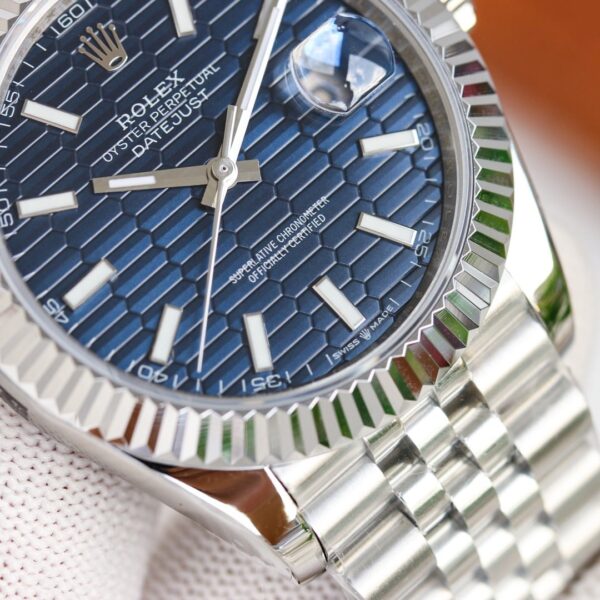 Rolex Datejust 41mm Oyster Perpetual Silver Toned For Men 126334