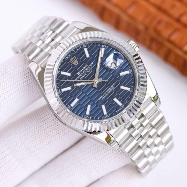 Rolex Datejust 41mm Oyster Perpetual Silver Toned For Men 126334