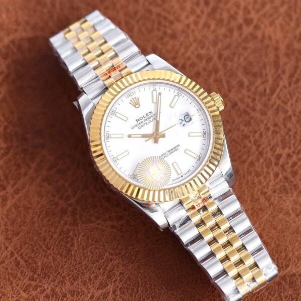 Rolex Datejust 41mm Oyster Perpetual Silver Toned For Men 70173