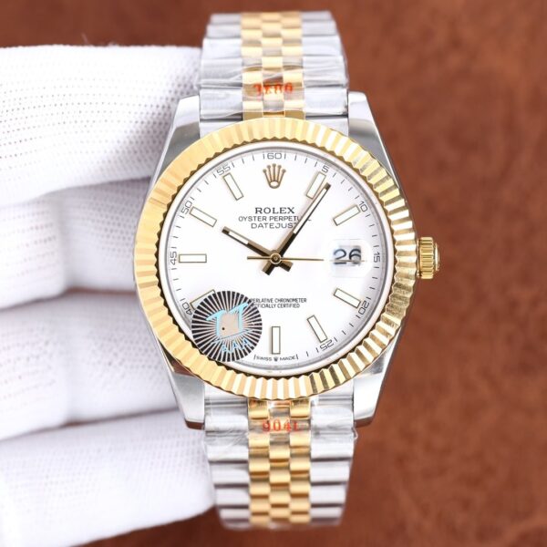 Rolex Datejust 41mm Oyster Perpetual Silver Toned For Men 70173