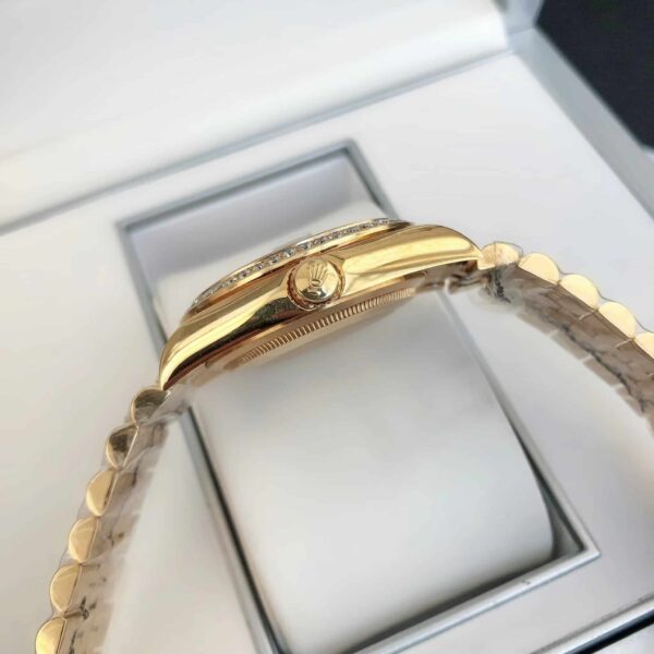 Rolex Datejust Watch Gold Toned Unisex