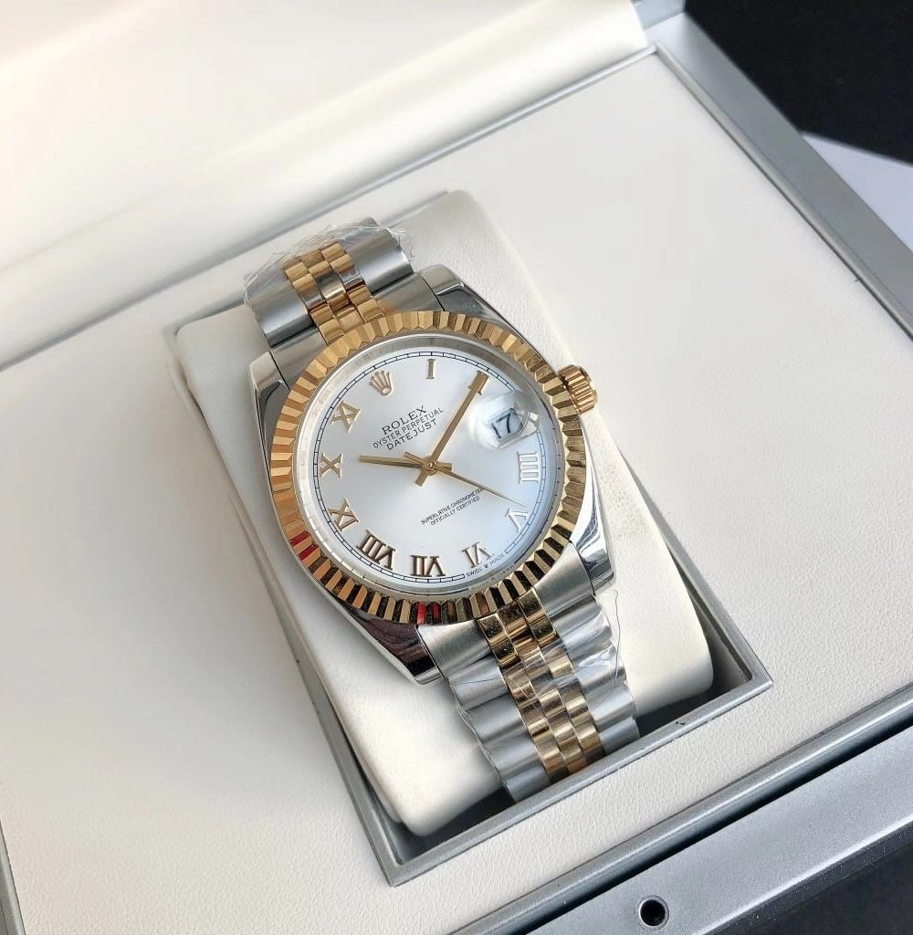 Rolex Datejust Watch Gold/Silver Toned Unisex 116231