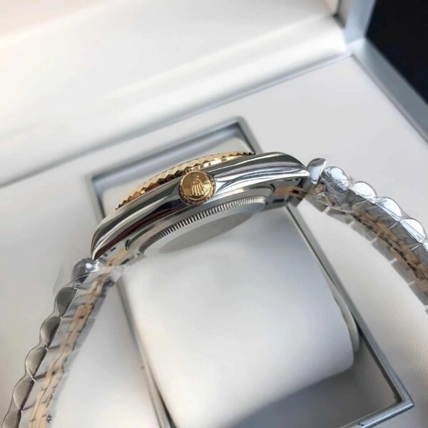 Rolex Datejust Watch Gold/Silver Toned Unisex 116233