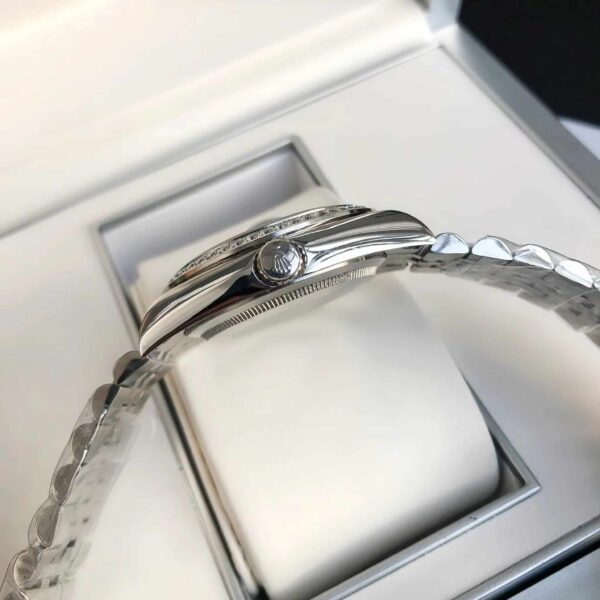 Rolex Datejust Watch Silver Toned Unisex