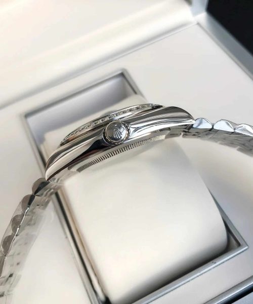 Rolex Datejust Watch Silver Toned Unisex