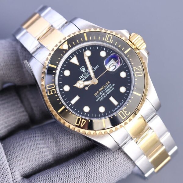 Rolex Sea Dweeler 44mm Silver Toned For Men 126603