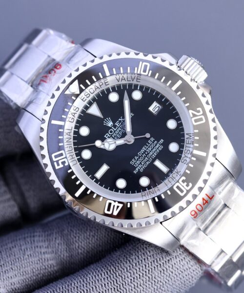 Rolex Sea Dweeler 44mm Silver Toned For Men 136660