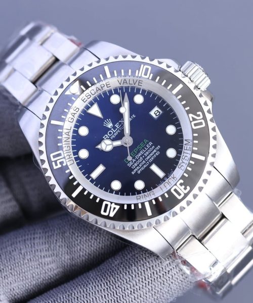 Rolex Sea Dweeler 44mm Silver Toned For Men 136660