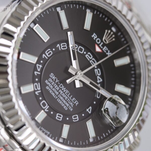 Rolex Sky - Dweller 42mm Silver Toned For Men 326934