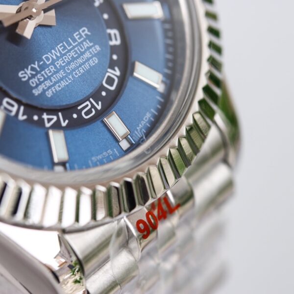 Rolex Sky - Dweller 42mm Silver Toned For Men 326934