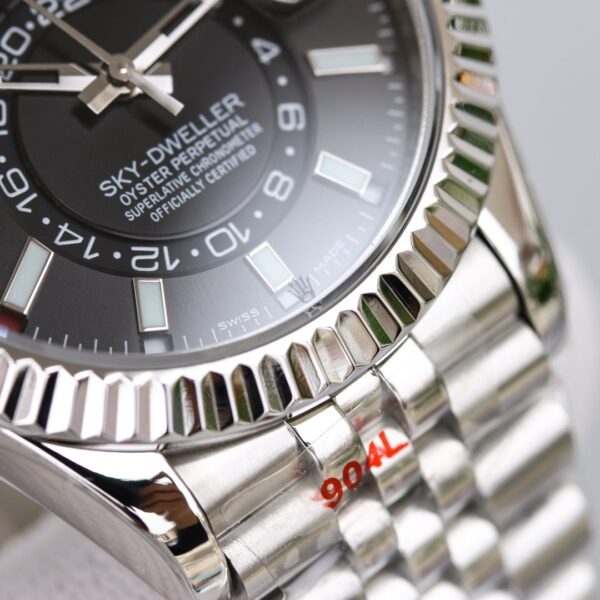Rolex Sky - Dweller 42mm Silver Toned For Men 326934