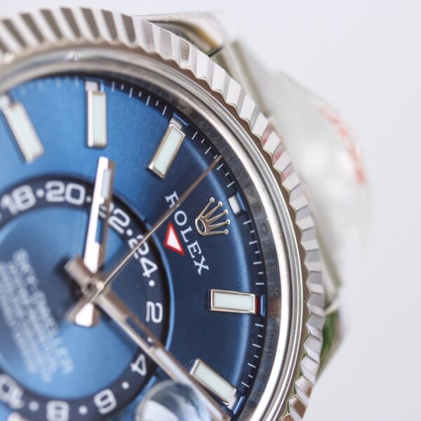 Rolex Sky - Dweller 42mm Silver Toned For Men 326934