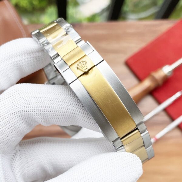 Rolex Sky – Dweller 42mm Silver Toned For Men 326933