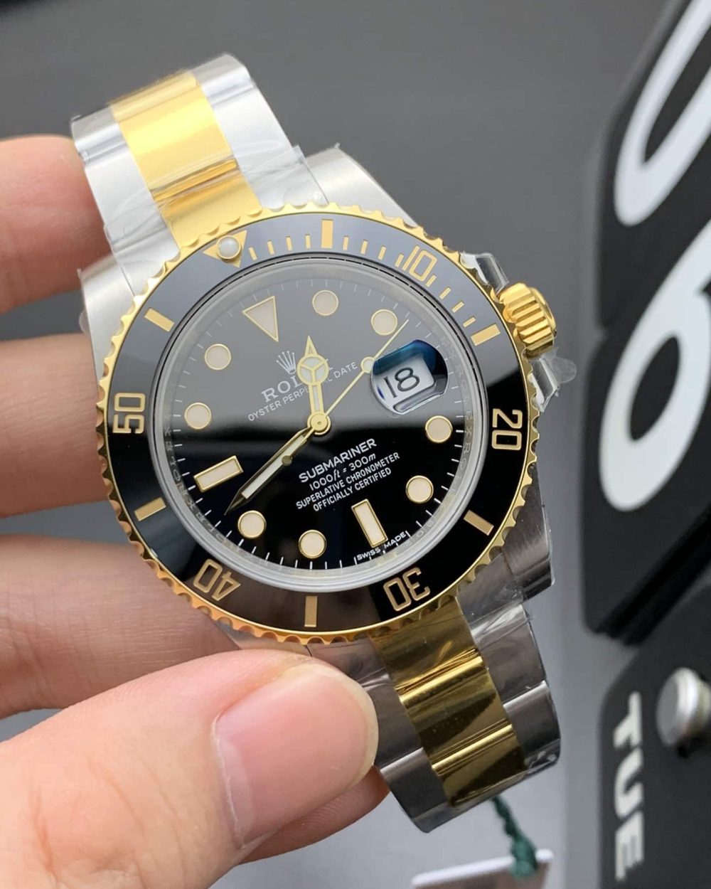 Rolex Submariner Date 41mm Gold/Silver Toned For Men 126613LN