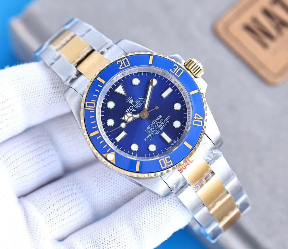 Rolex Submariner Date 41mm Silver Toned For Men 126613LB