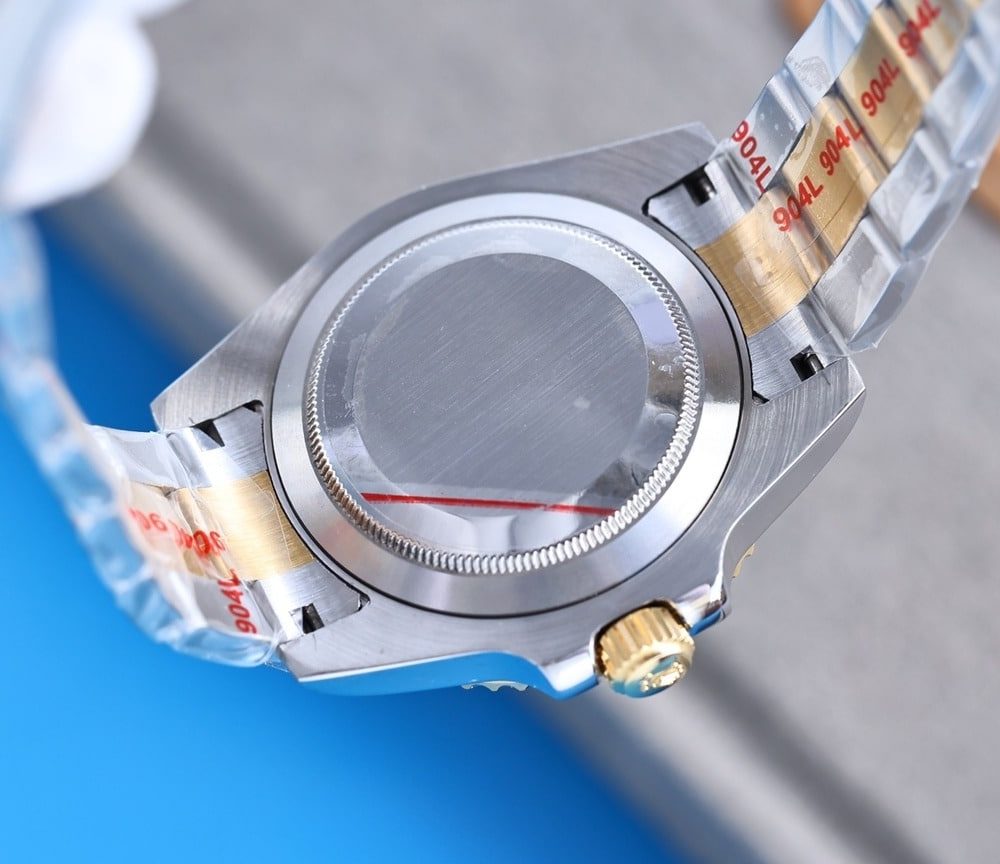 Rolex Submariner Date 41mm Silver Toned For Men 126613LN