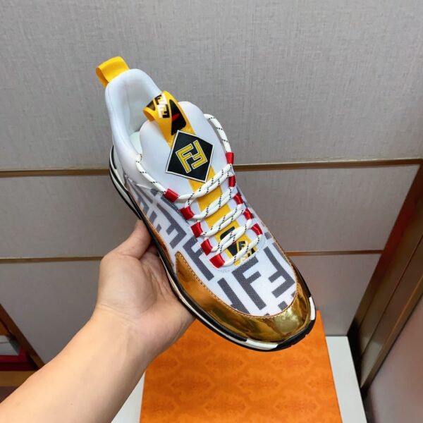 S001 – Fashion shoes