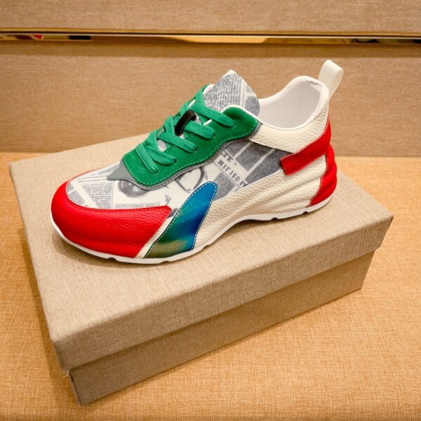 S002 – Fashion shoes