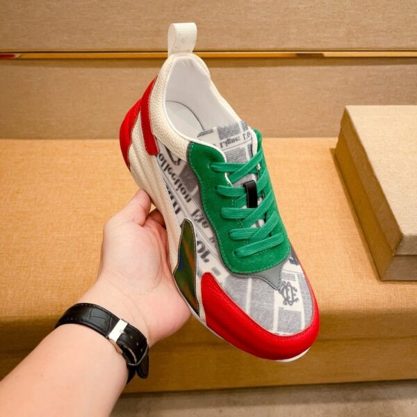 S002 – Fashion shoes