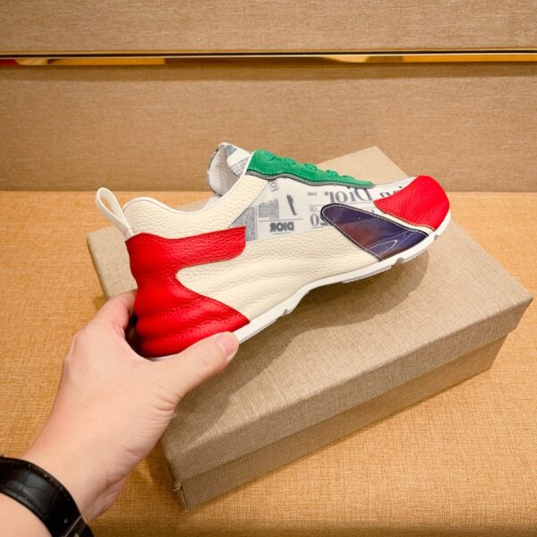 S002 – Fashion shoes