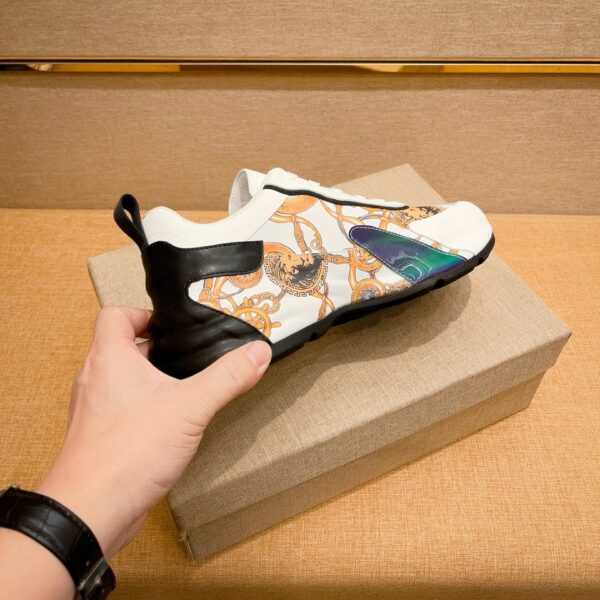 S005 – Fashion shoes